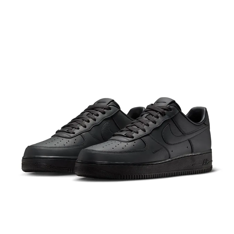 Nike Air Force 1 Low “.SWOOSH – Triple Triple Black” (HJ9348-001)