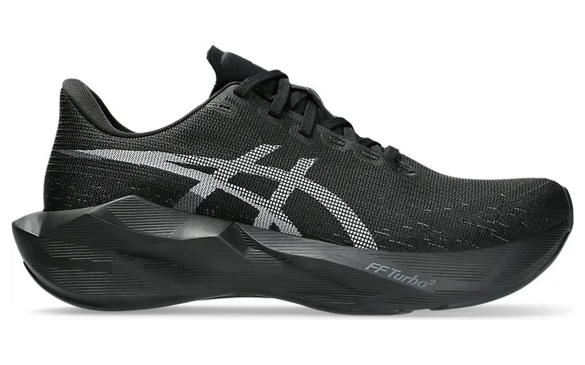 asics-novablast 1011C243-002