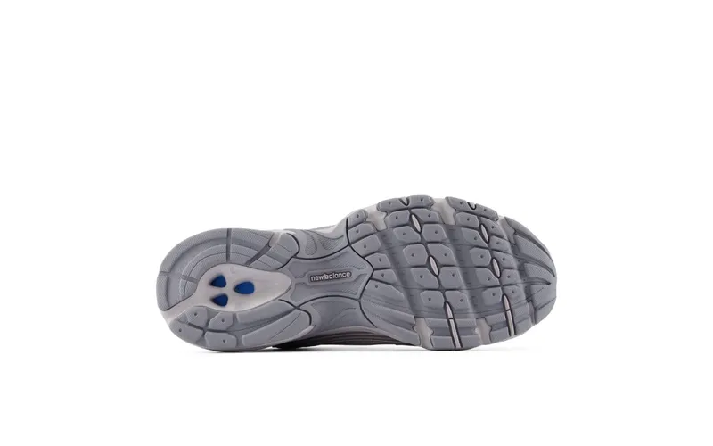 New Balance 530 Truffle Salt Metallic