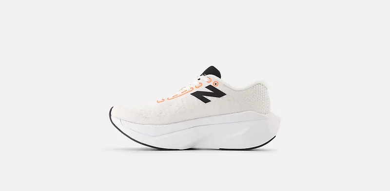 New Balance FuelCell SuperComp Trainer v3 Sea Salt Urgent Red Black (WRCXCS4)
