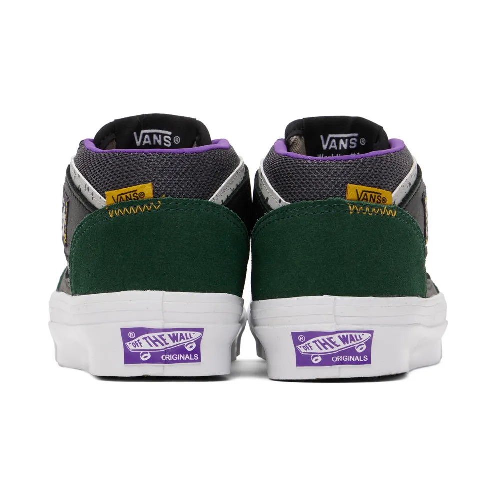 Vans Black Half Cab (VN0A5HTJBDT1)