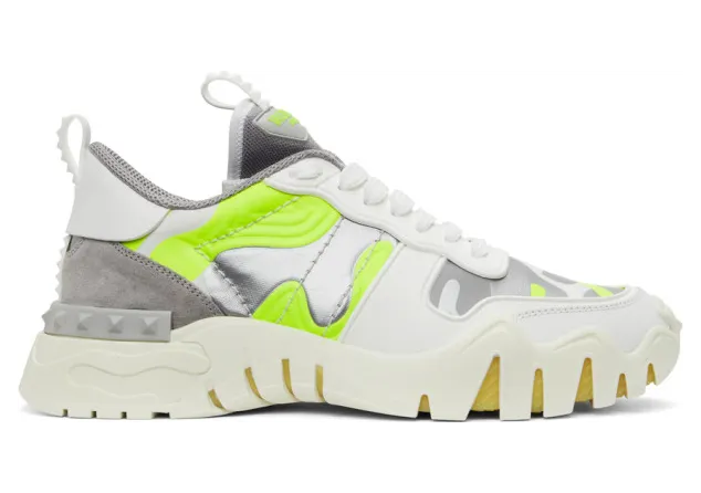 Valentino White and Green Valentino Garavani Camo Rockrunner Sneakers (VY2S0C88MHB)