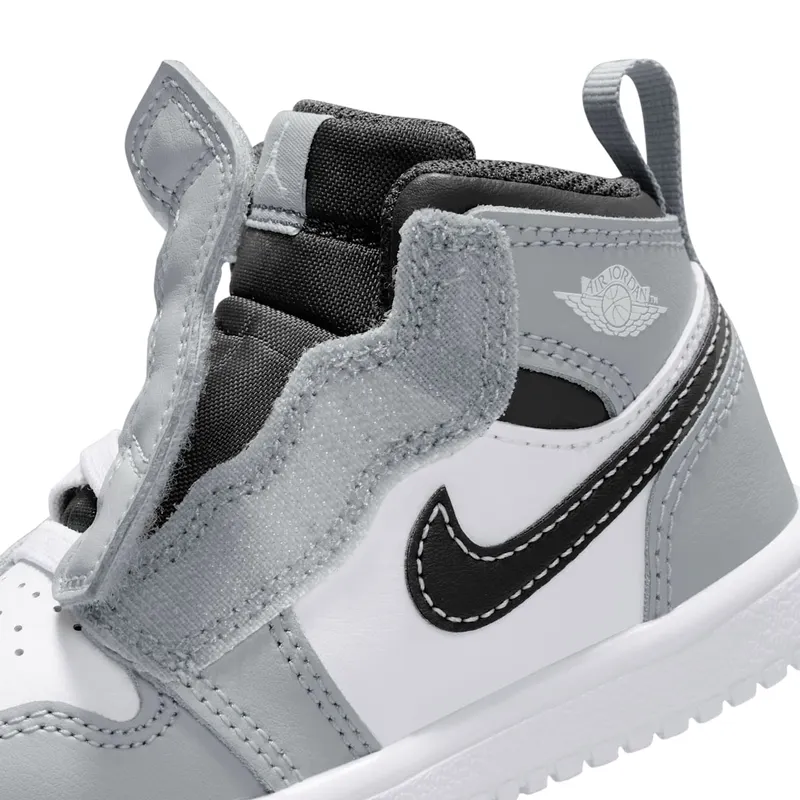 air-jordan-1 AR6352-078