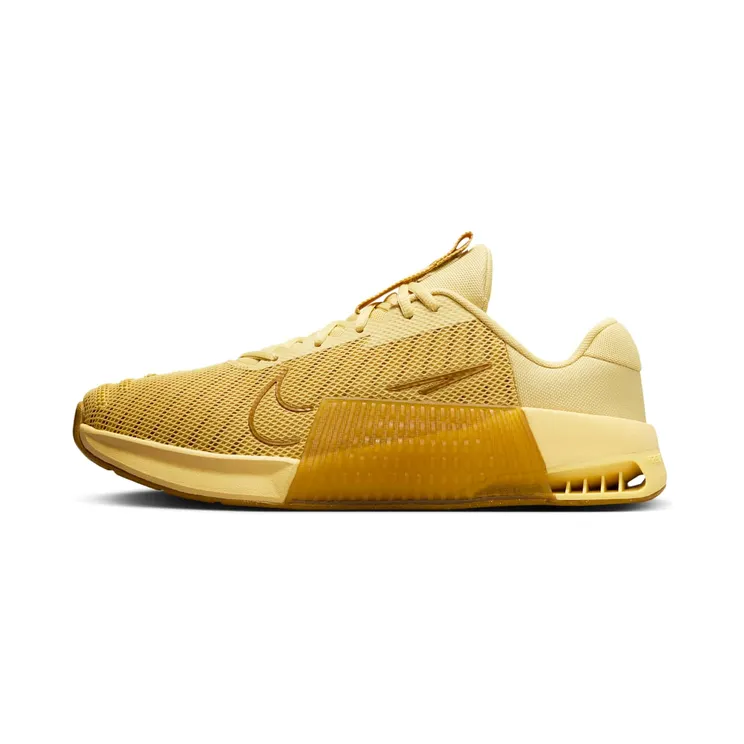 Nike Metcon 9 “Saturn Gold / Bronzine” (DZ2617-700)