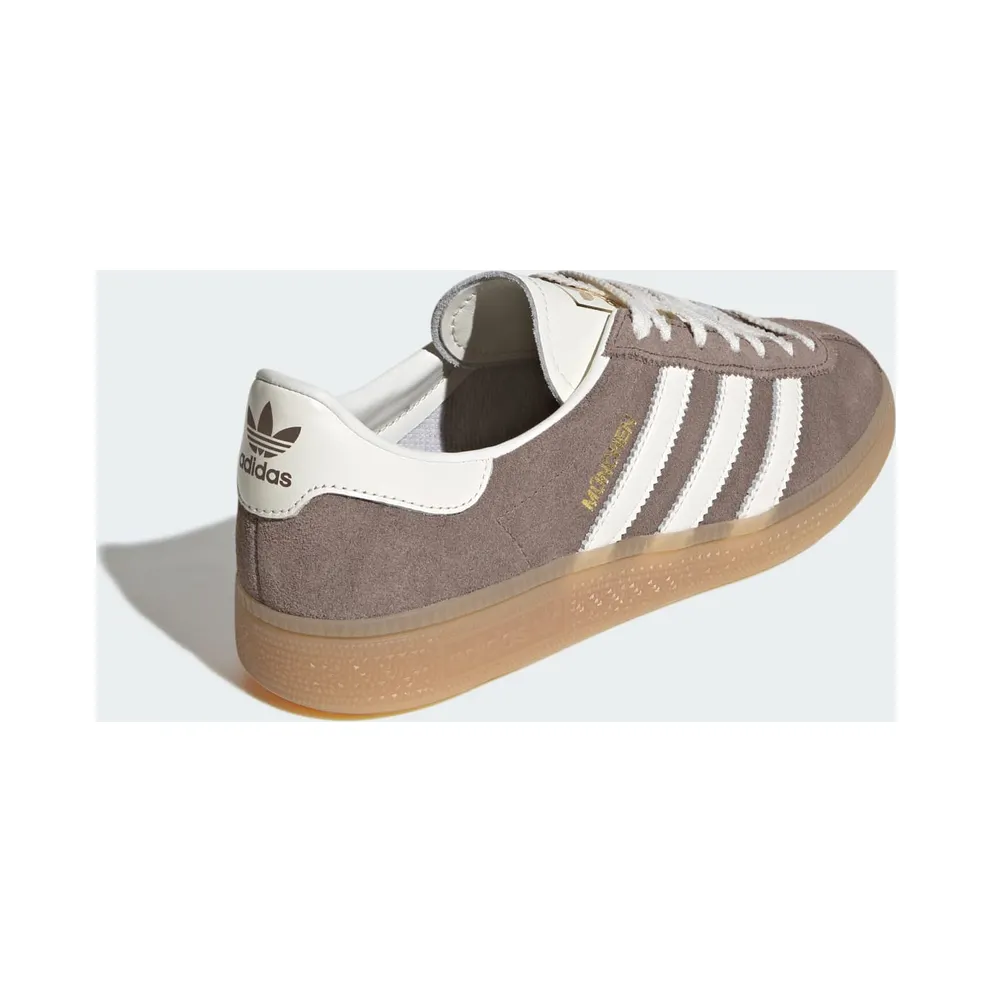 Adidas MUENCHEN “Earth Strata / Off White / Gum” (IH4208)