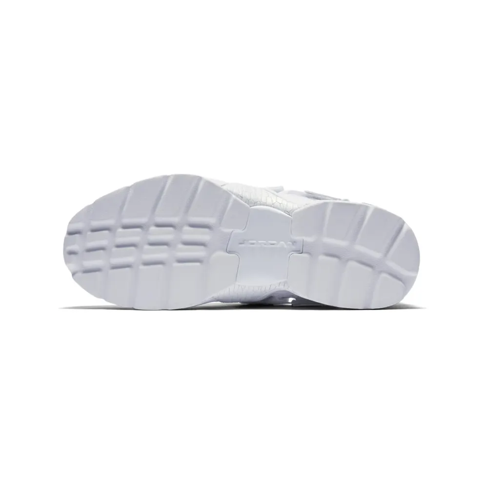 Jordan Trunner LX Heiress Frost White (GS) White/Pure Platinum-White (897997-100)
