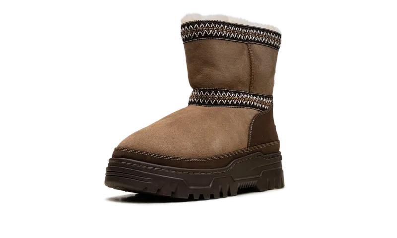 Ugg Classic Mini Trailglazer “Chestnut” (1158322-CHE)