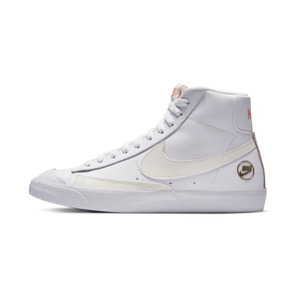 Nike Blazer Mid 77 White Sail Metallic Gold (W) White/Sail-Metallic Gold-Atomic Pink (DC1421-100)