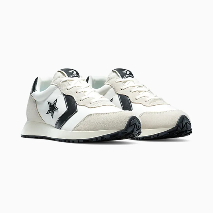 converse-sneaker A13323C