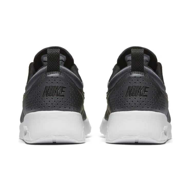 nike-air-max 861674-002