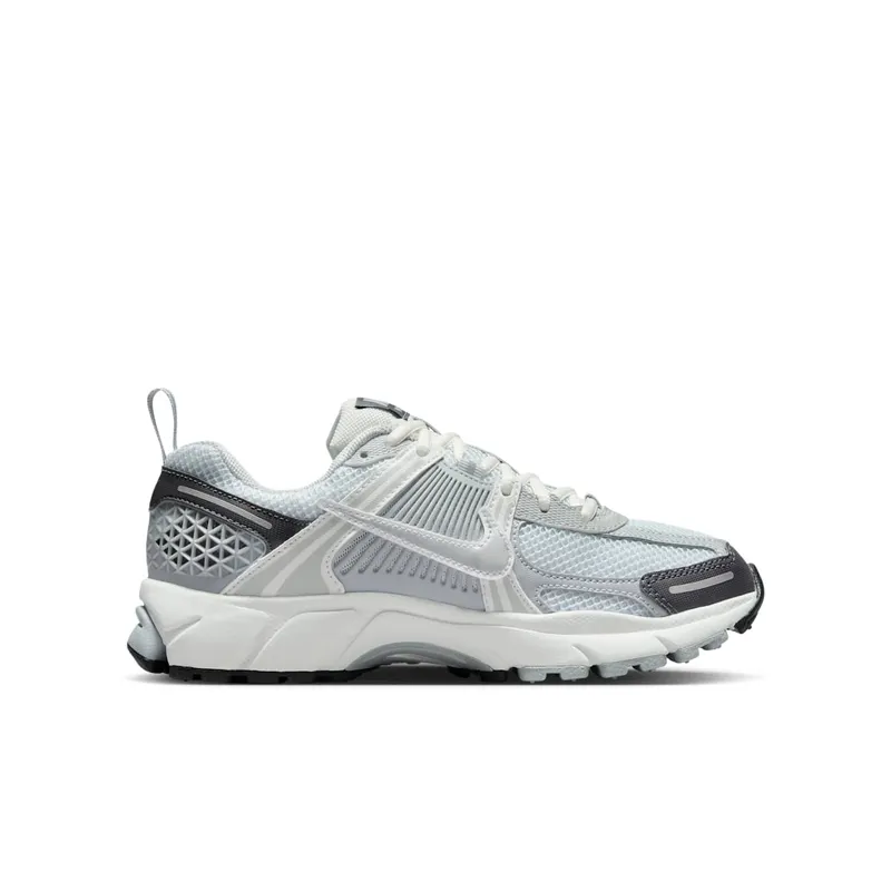 Nike Zoom Vomero 5 Pure Platinum/Summit White/Dark Grey/Metallic Silver (HF6998-008)