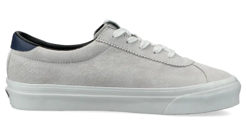vans-style VN0A7Q5AJVY1