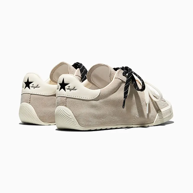 converse-sneaker A16122C