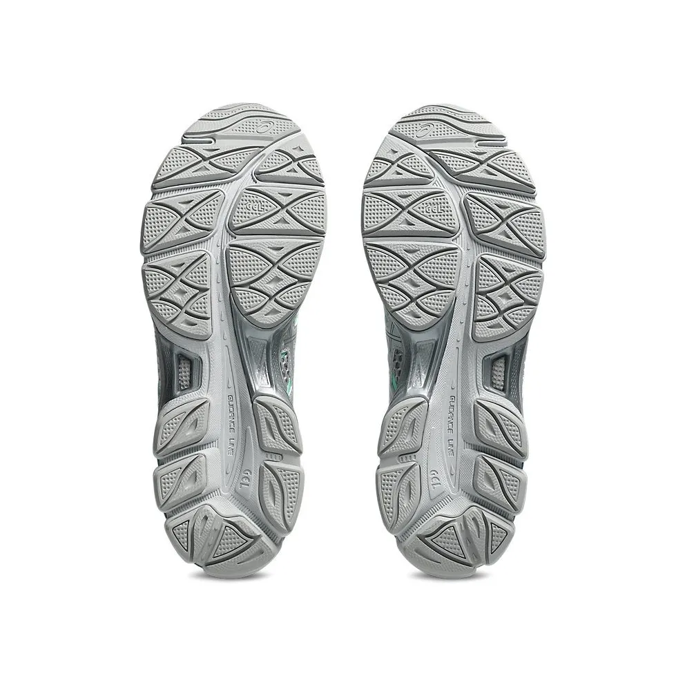 ASICS GEL-CUMULUS 16 “Cement Grey / Pure Silver” (1203A733-021)