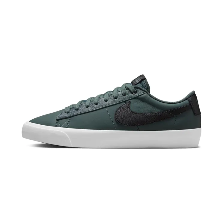 Nike SB Zoom Blazer Low Pro GT “Vintage Green / Summit White / Black” (DV1226-300)