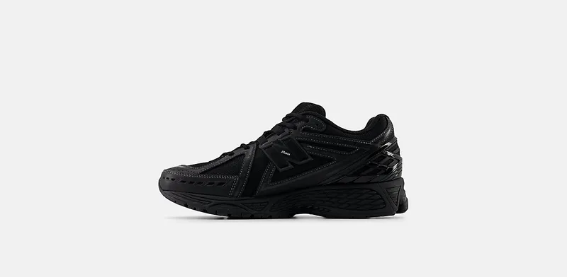 New Balance 1906R “Black” (M1906RBB)