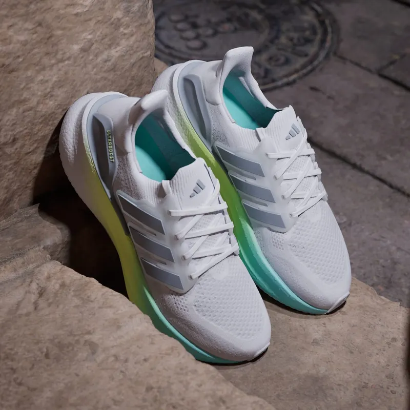 Adidas Ultraboost 5 Cloud White / Halo Silver / Flash Aqua (KJ3584)