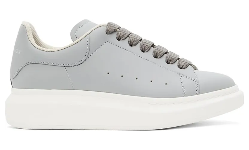 Alexander McQueen Black Oversized Sneakers (645897WHZN0)