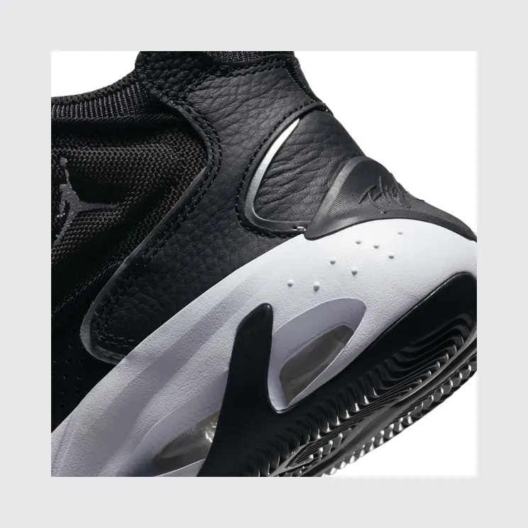 air-jordan-max-aura DN3687-002