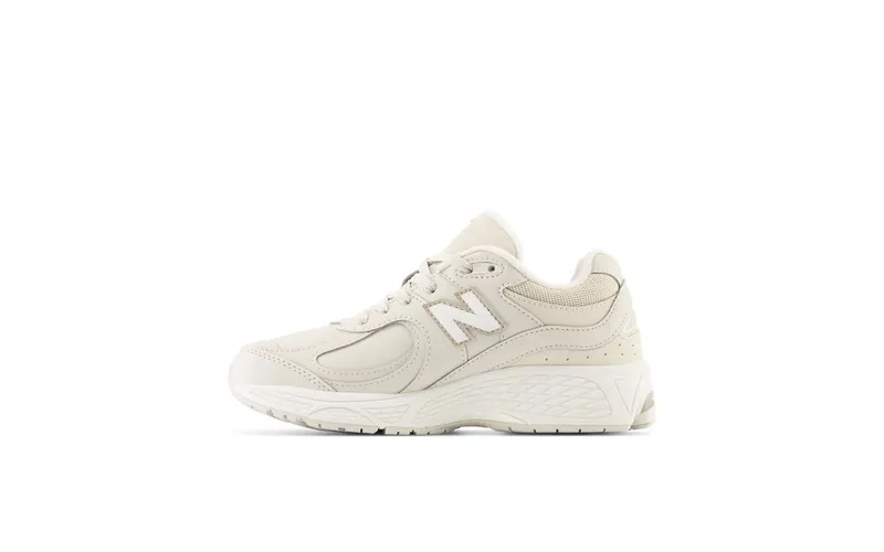 New Balance 2002R Beige Fleece Lined (GC2002TM)