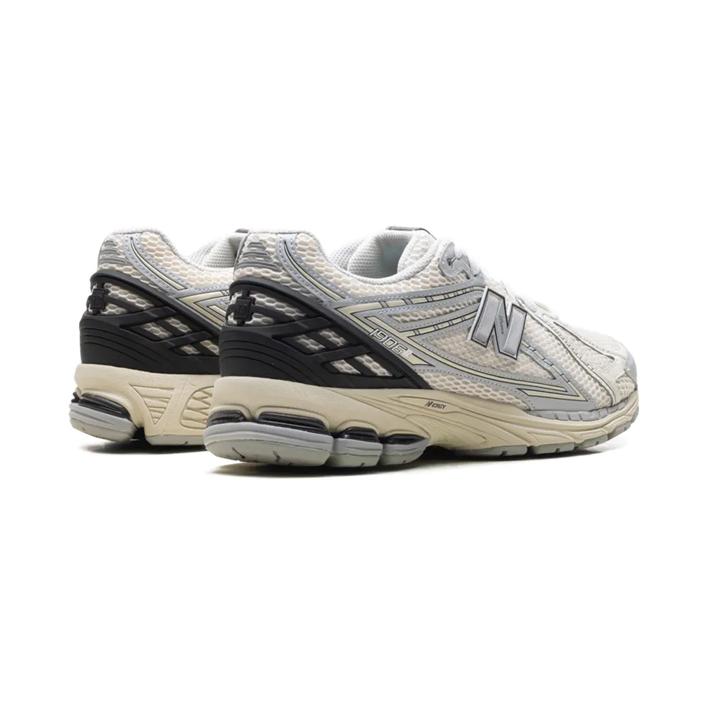 New Balance 1906R “Beige Light Grey White” (M1906RLZ)