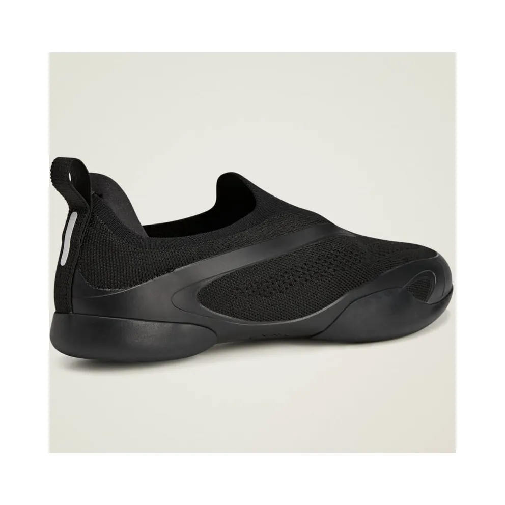 Adidas adidas By Stella McCartney Taekwondo Core Black / Core Black / Cloud White (JQ5128)