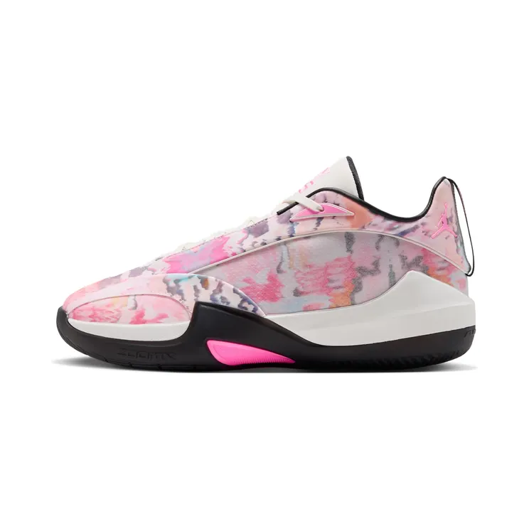 Jordan Triangle – NY vs. NY – “Sail / Black / Pink Beam” (IO3373-100)