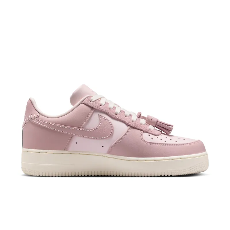 Nike Air Force 1 ’07 (pink oxford / sail) – IB4654-661