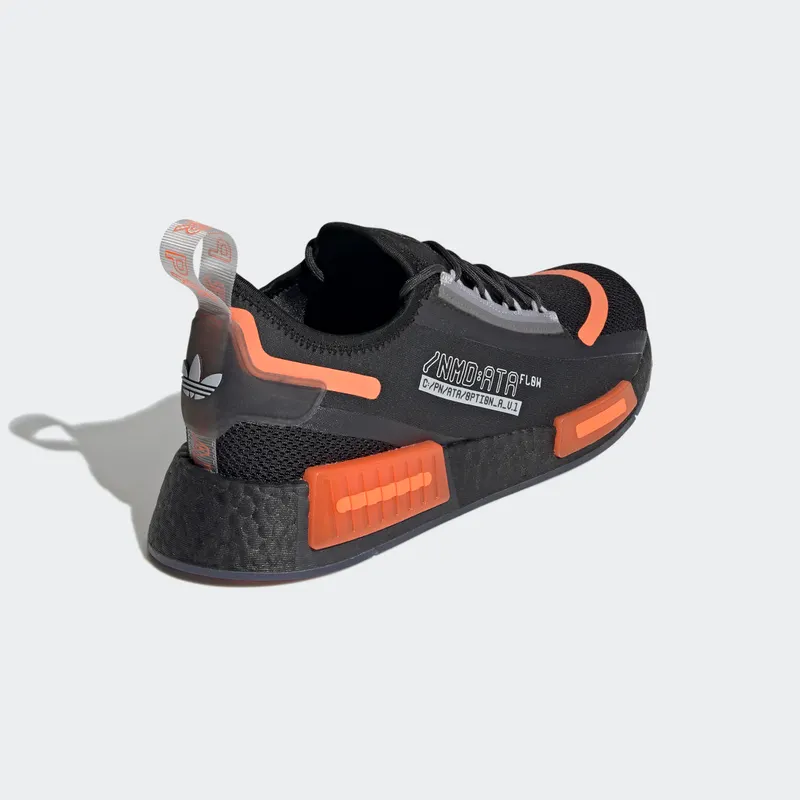 Adidas NMD_R1 Spectoo Core Black / Carbon / Team Solar Orange (GZ9264)