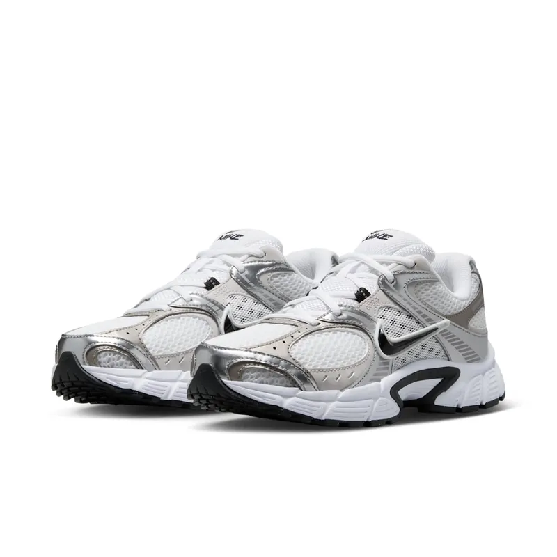 Nike V5 RNR “Vast Grey / Metallic Silver” (HQ7901-107)