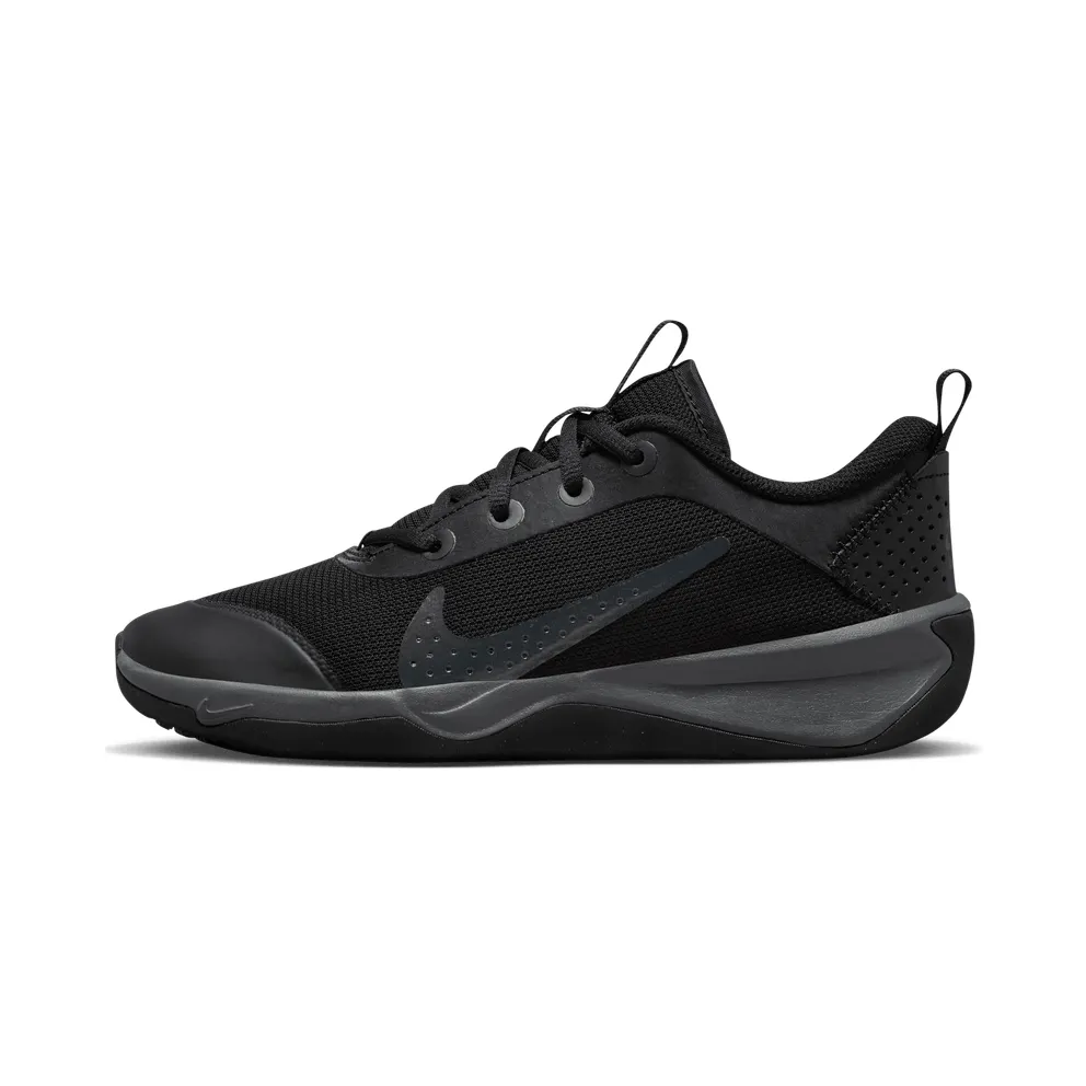 Nike Omni Multi-Court Older Kids’ Indoor Court Black (DM9027-001)
