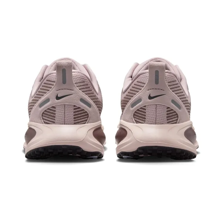 nike-vomero-18 HQ2157-602