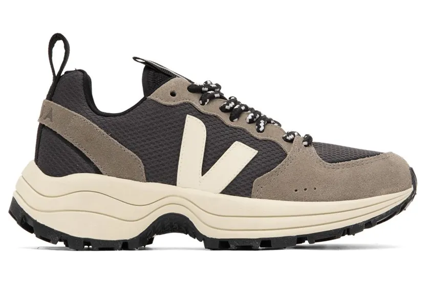 Veja Black Venturi Sneakers (VT0102475)
