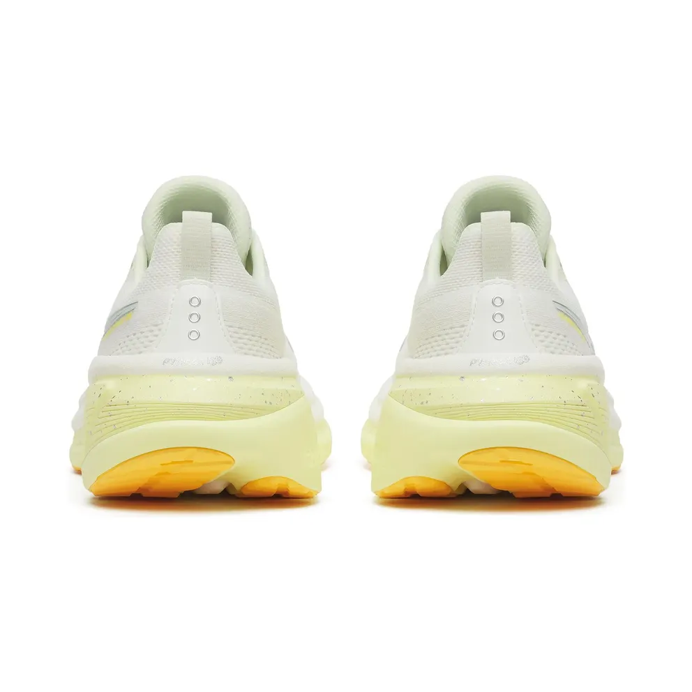 SAUCONY Hurricane 25 “Ivory / Tender” (S11026-144)