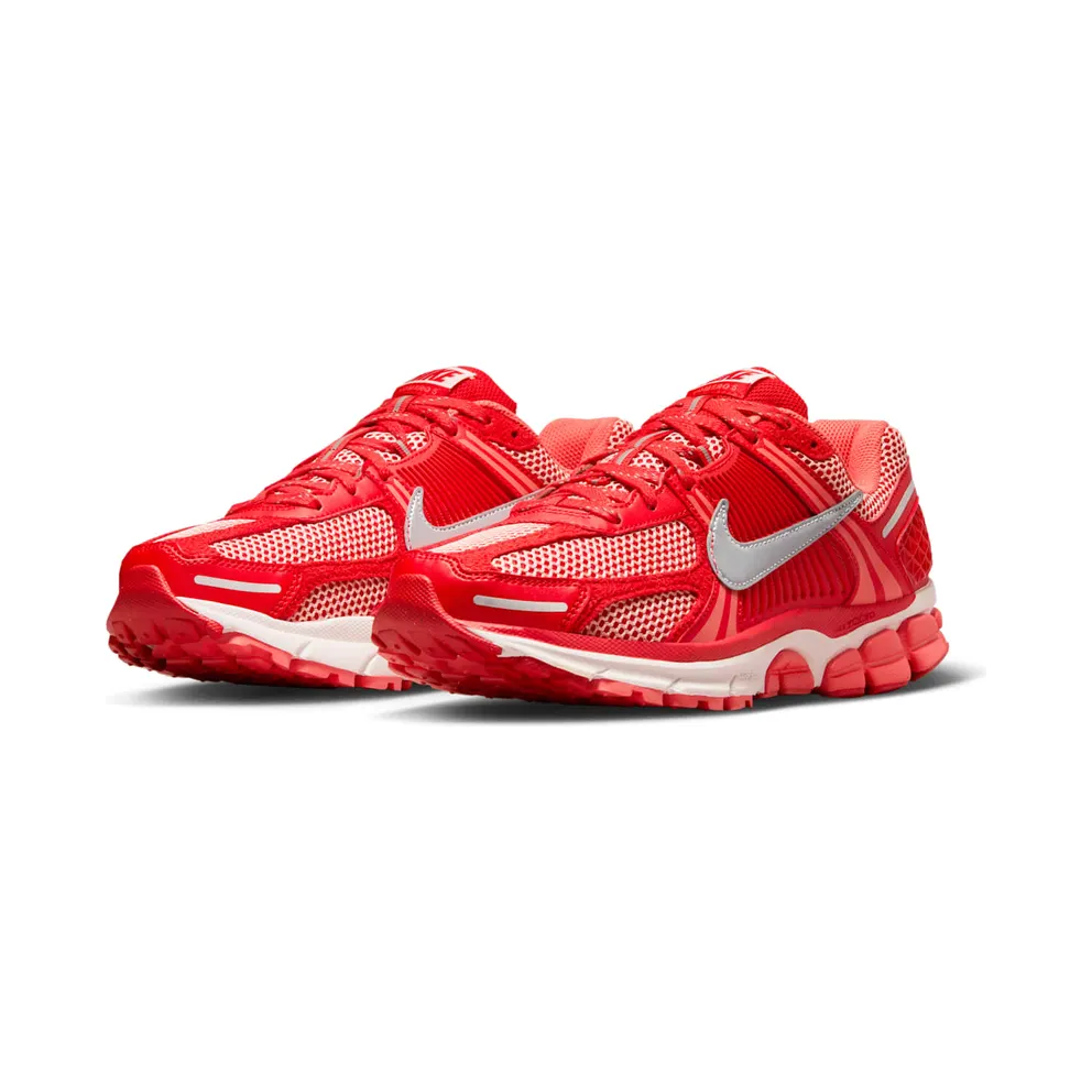 Nike Zoom Vomero 5 PRM “University Red Metallic Silver” (FN6833-657)