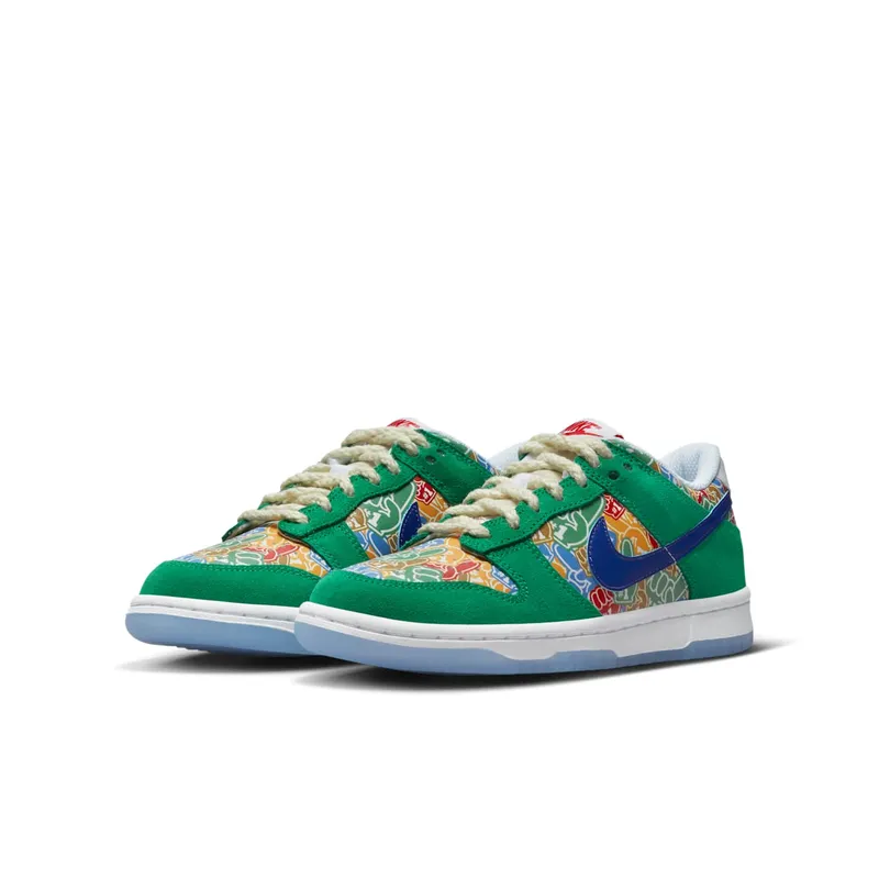 Nike Dunk Low “Foam Finger GS” (DZ5299-300)