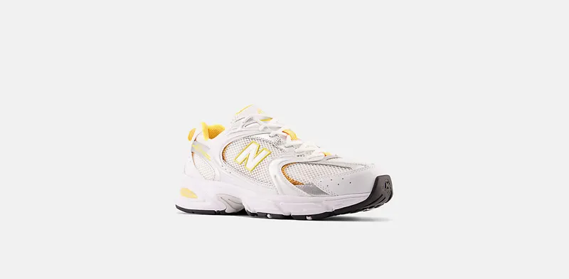 New Balance 530 “White Vibrant Apricot Silver Metallic” (MR530PUT)