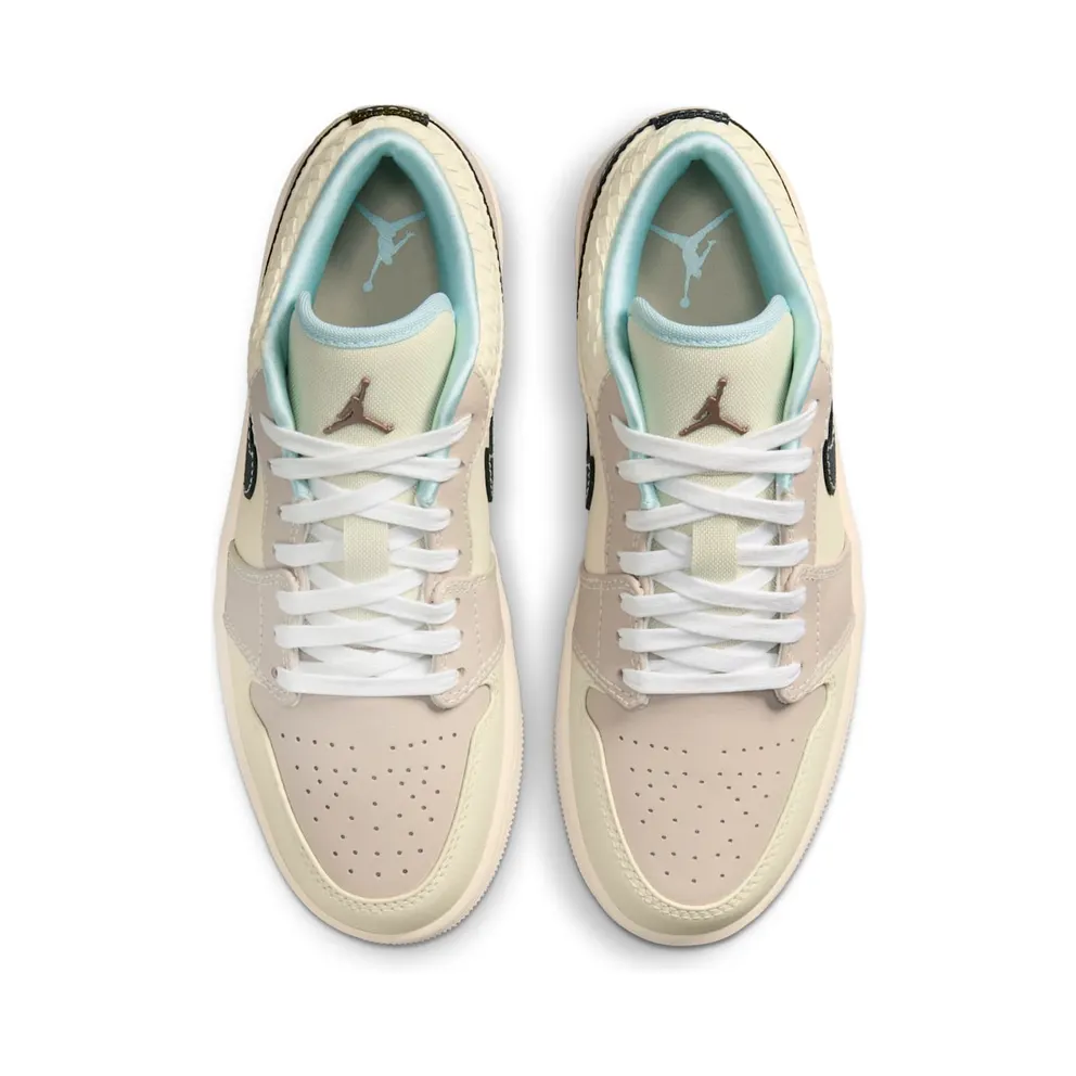 Jordan 1 Low SE Sanddrift Glacier Blue (HQ3440-101)