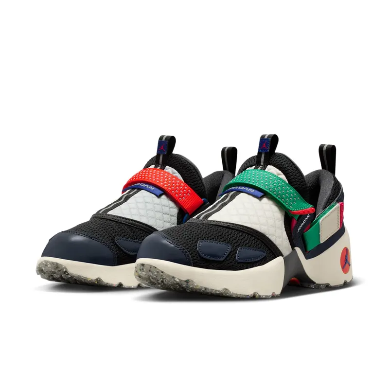 Jordan Trunner LX Rare Air (IM6531-001)