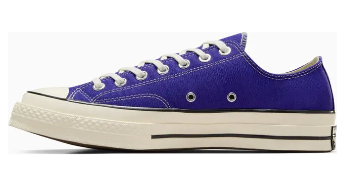converse-chuck-taylor-all-star A09469C