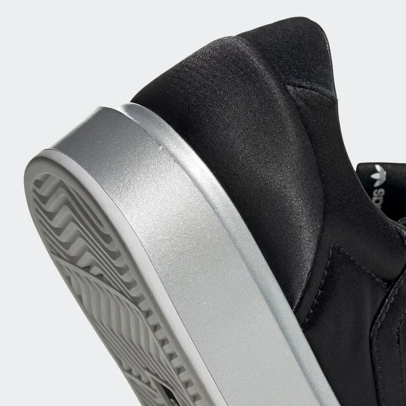 Adidas Sleek Super ‘Black’ Core Black/Silver Metallic/Dash Green (EG7881)