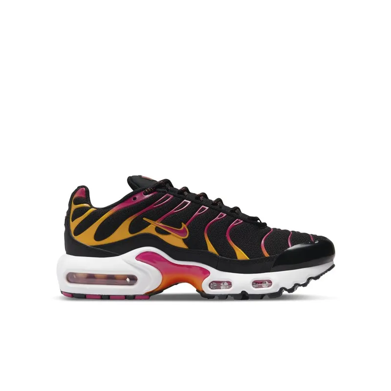 Nike Air Max Plus Older Kids’ Black (DX9264-001)