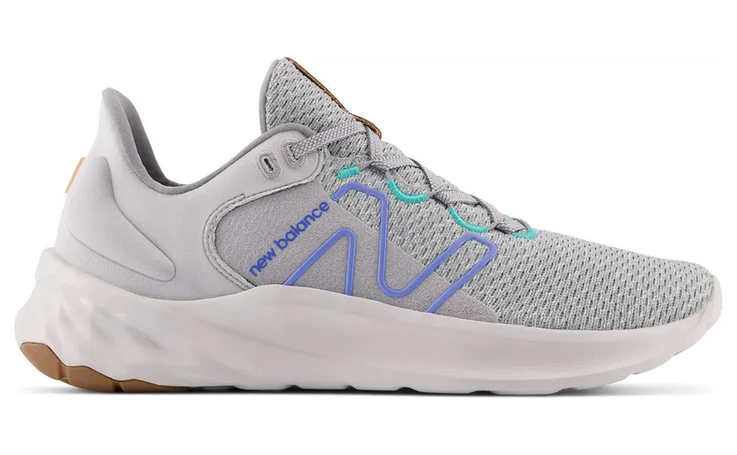 new-balance-sneaker MROAVRM2