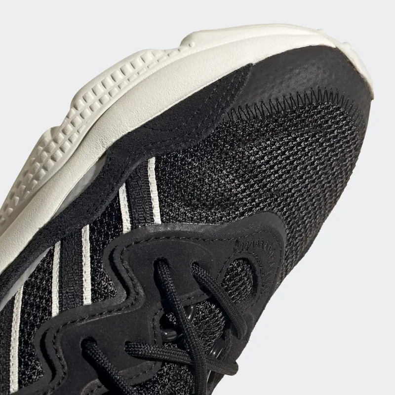 Adidas OZWEEGO Core Black / Off White / Gum (FZ2017)