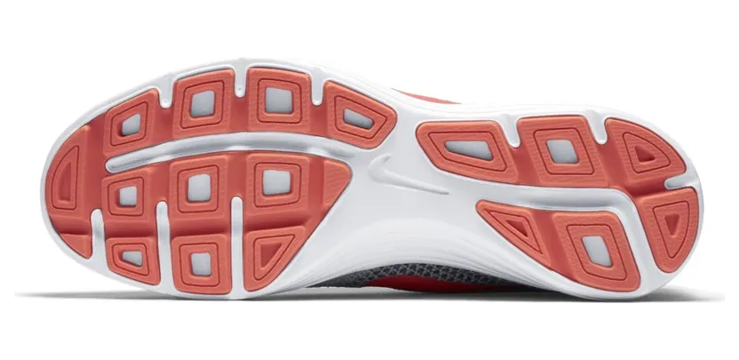 nike-revolution 819303-002