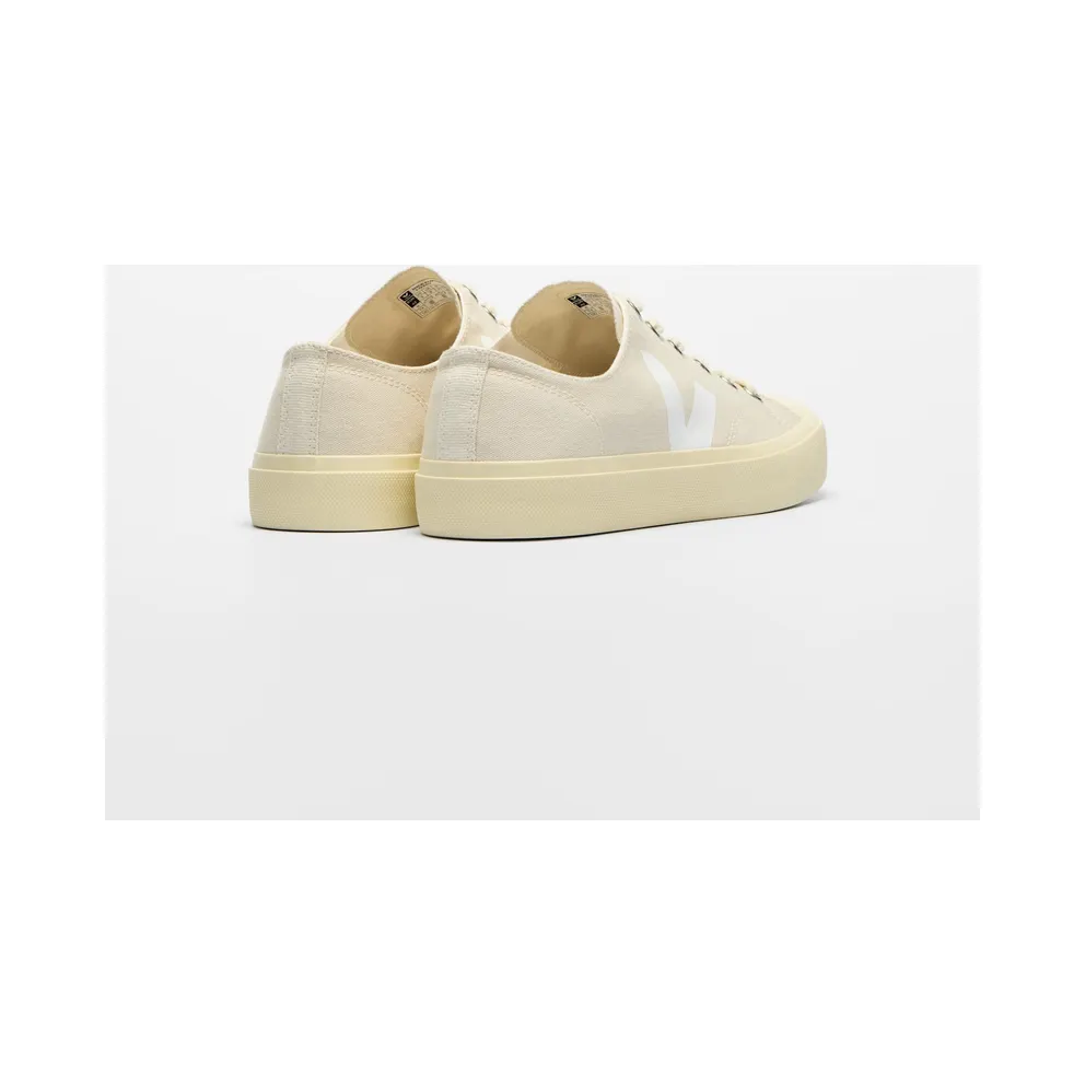 Veja Wata Pierre / White (PL0120568A)