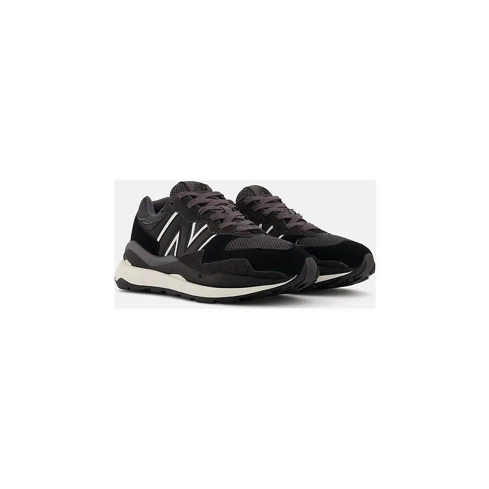 New Balance New Balance Black/White (W5740CHB)