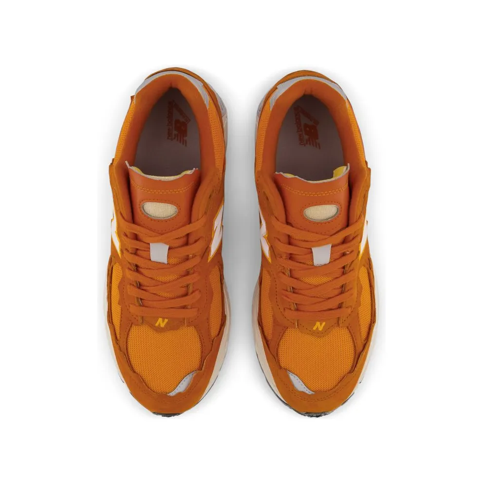 New Balance 2002R Protection Pack Vintage Orange (M2002RDE)