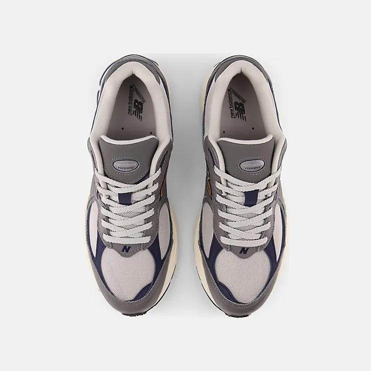 new-balance-2002r M2002RHP