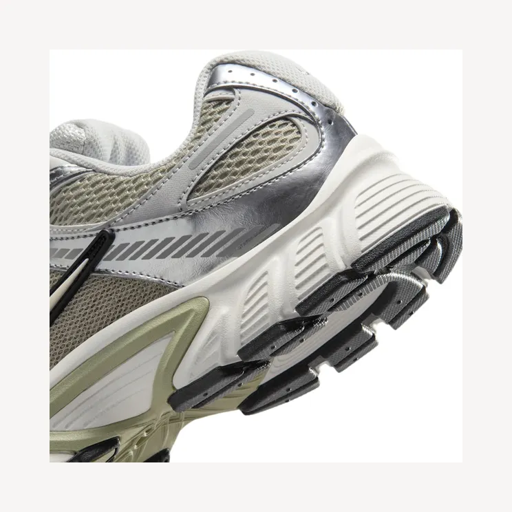 nike-v5-rnr HQ7901-301